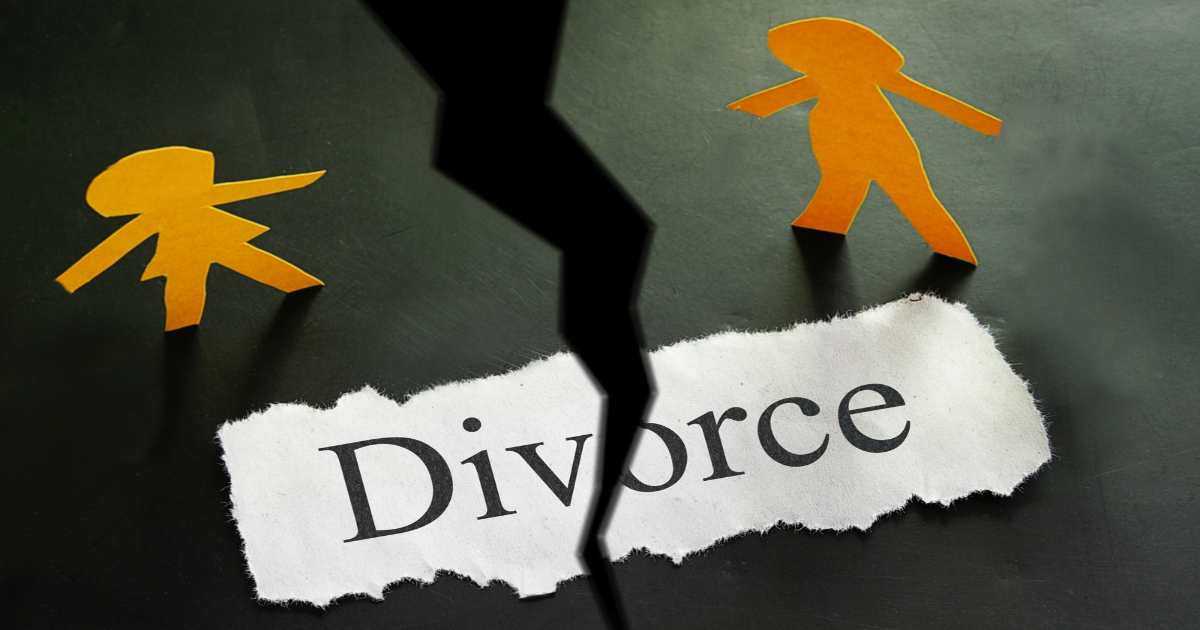 Divorce Lawyer Role